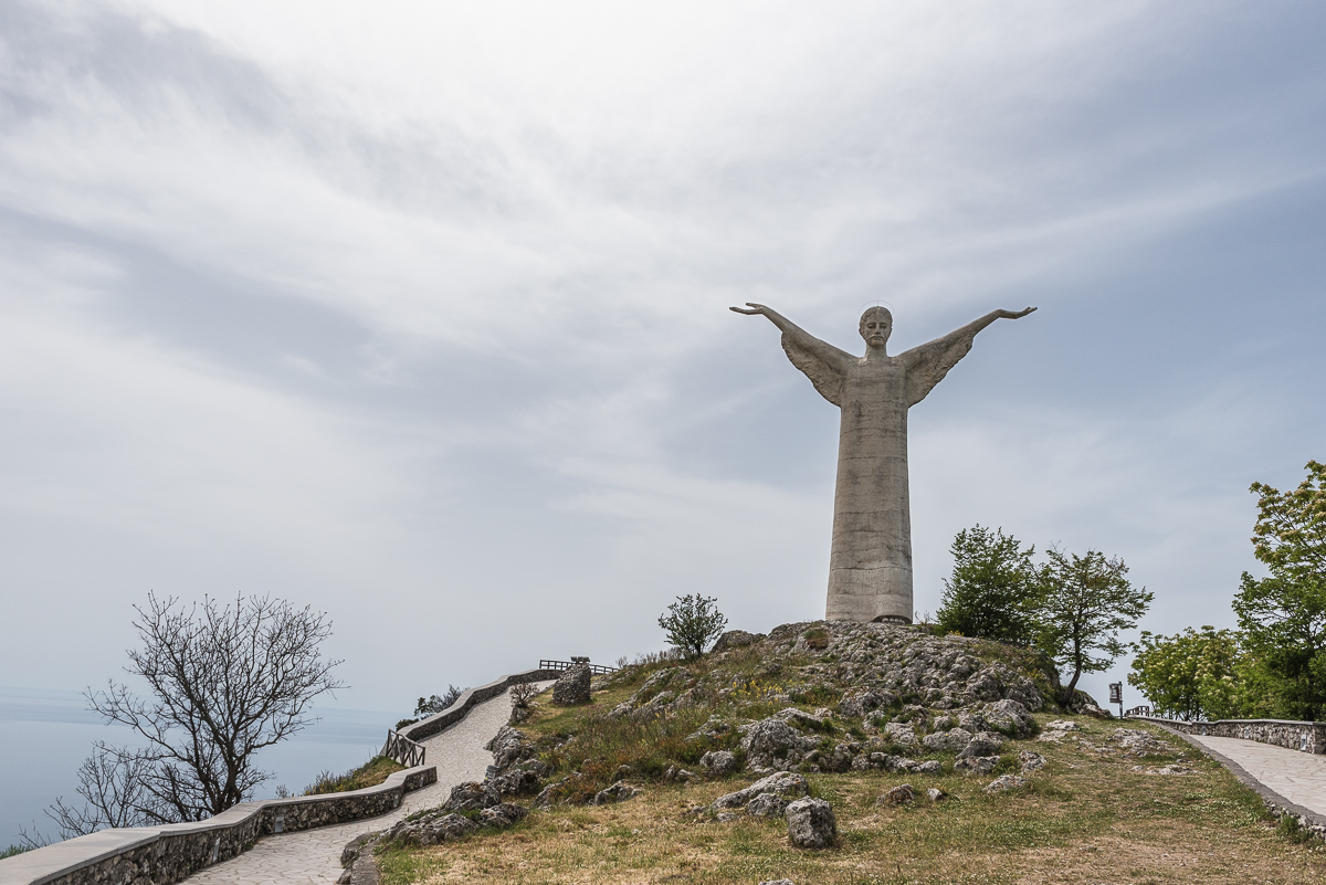 Christusbeeld op de Monte San Biagio bij Maratea