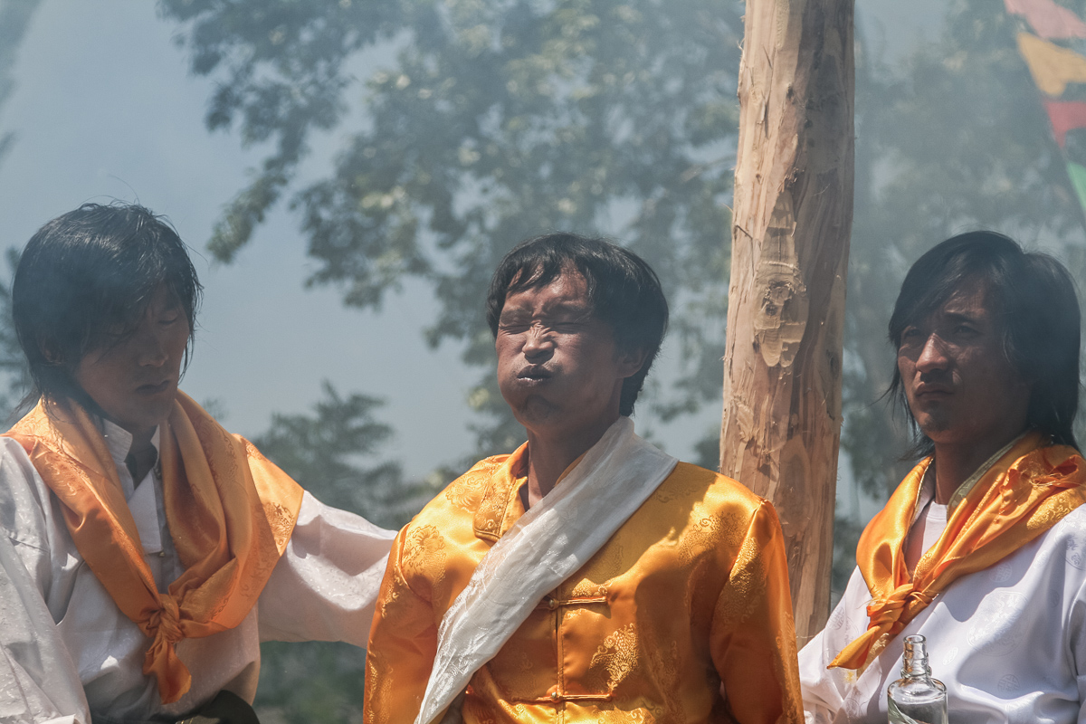 Sjamaan raakt in trance