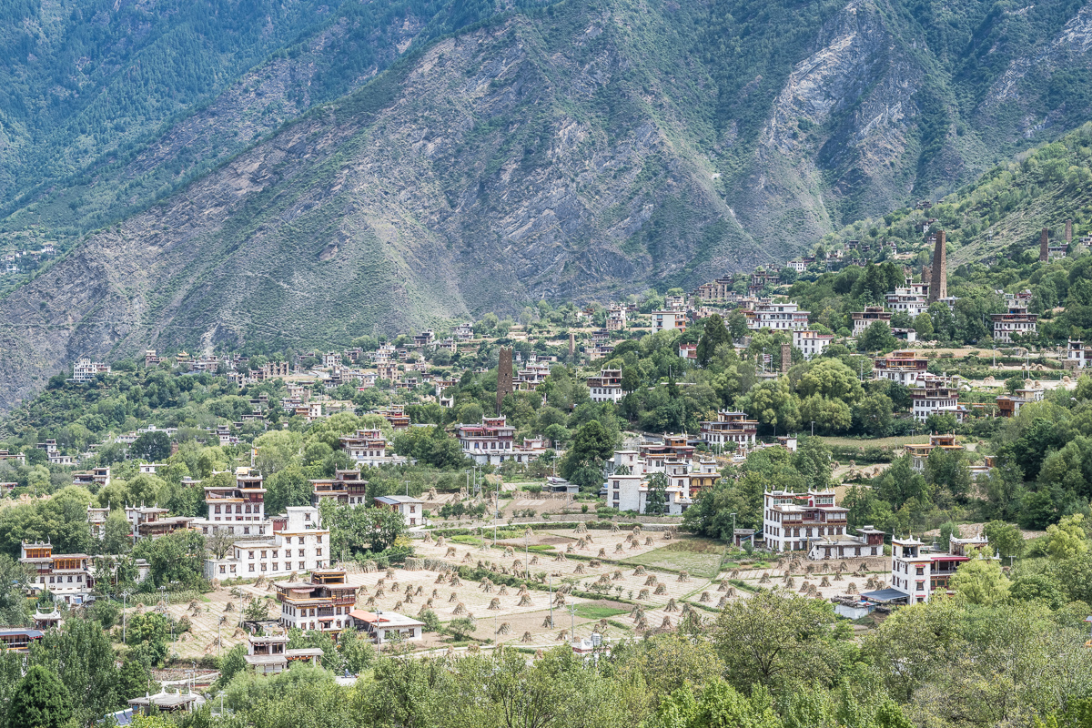 Tibetaans dorp Jiaju in Sichuan