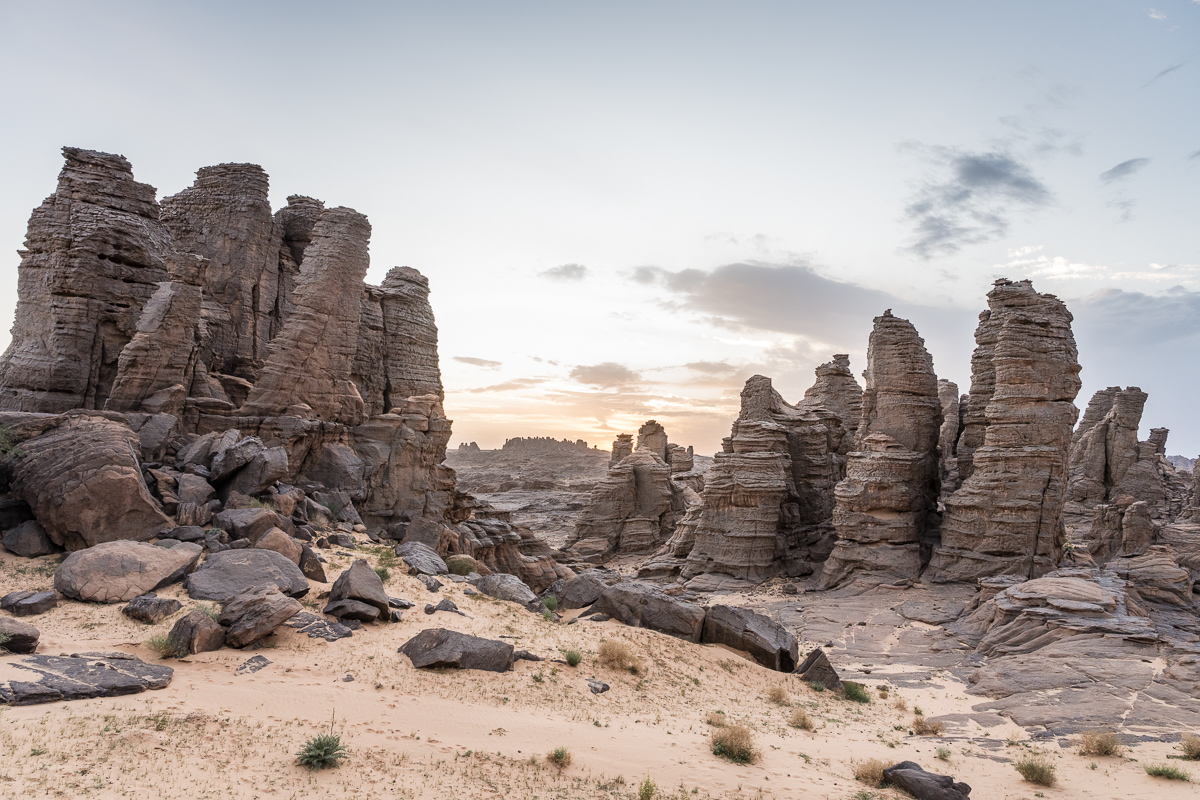Zonsondergang in Tassili n'Ajjer in de Sahara